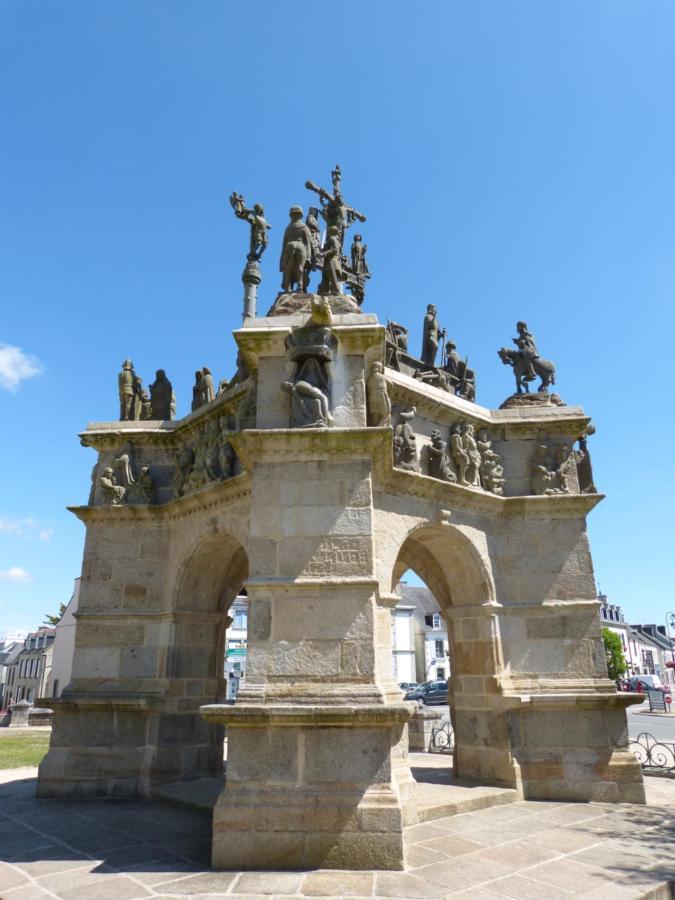 Gite De Caractere Lopérec Esterno foto